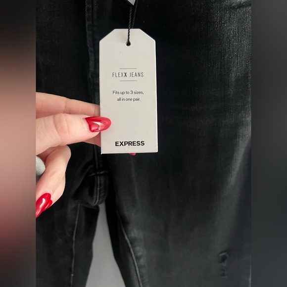 Express cropped flare high rise super stretch flex jeans size 0 size 2 size 4 - Picture 3 of 5